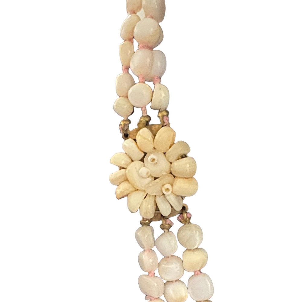 Vintage 3 Strand Couch Shell Nugget High Polish Double Knotted Necklace 1970s - Picture 9 of 13
